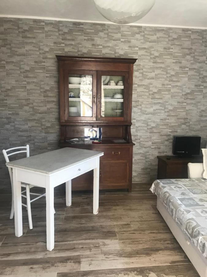 Monolocale Per Coppia Apartment Carrodano Inferiore Exterior photo